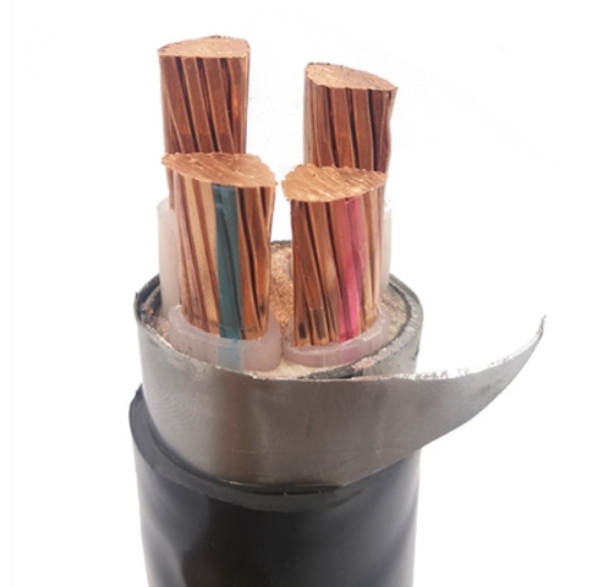 如何預(yù)防因電線電纜過(guò)載而起火呢.jpg 如何預(yù)防因電線電纜過(guò)載而起火呢.jpg